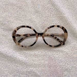 Round Tortoise Shell Glasses